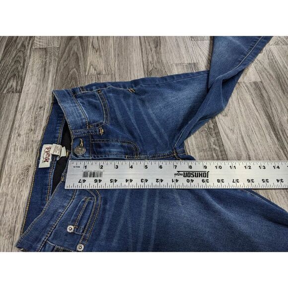 (3/$35) Mudd Size 3 Embroidered Stretchy Medium Wash Whiskered Denim Blue Jeans - Picture 9 of 10